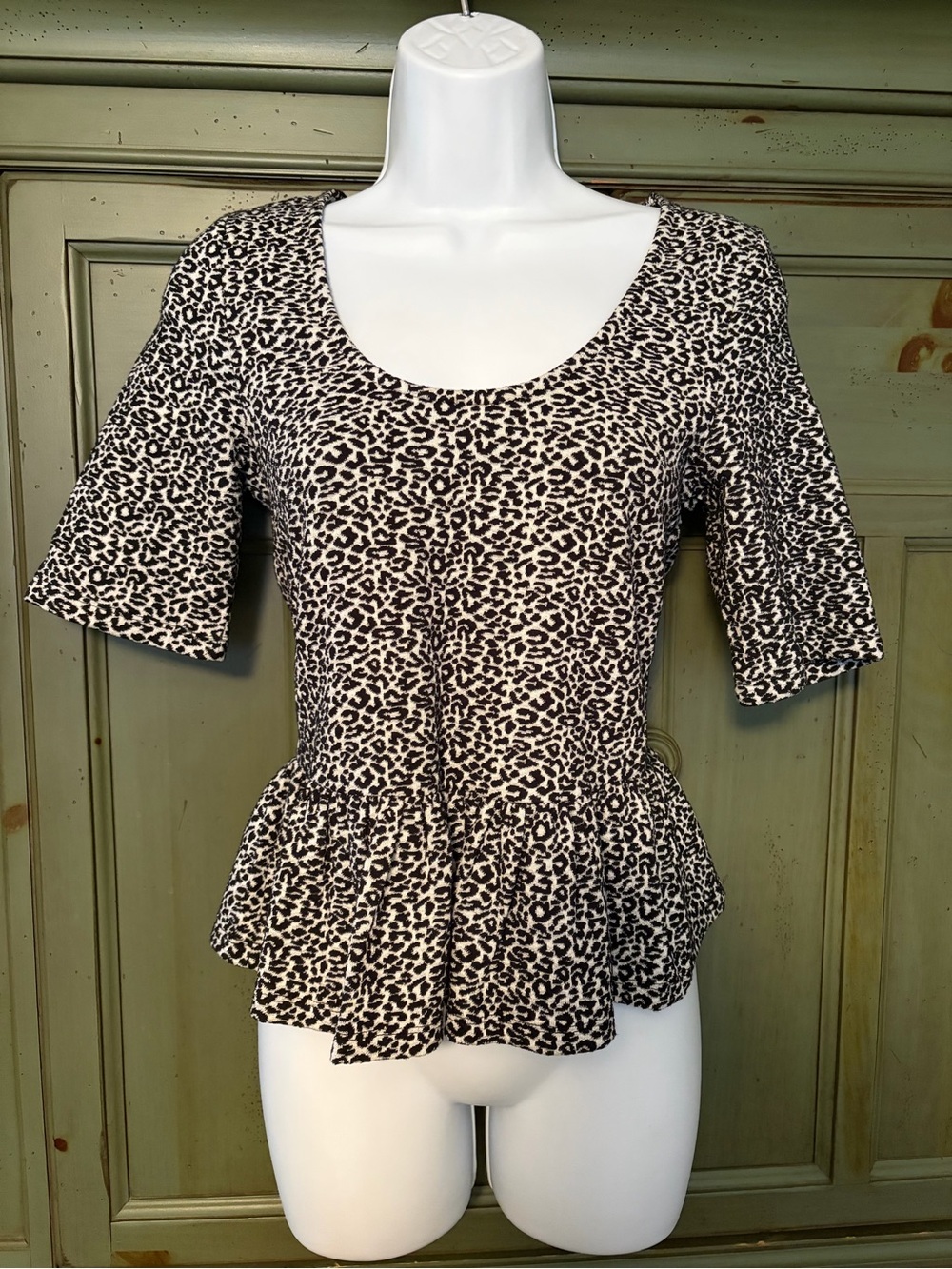 NWT Anthropologie Black & Cream Leopard Peplum Scoop Neck Top